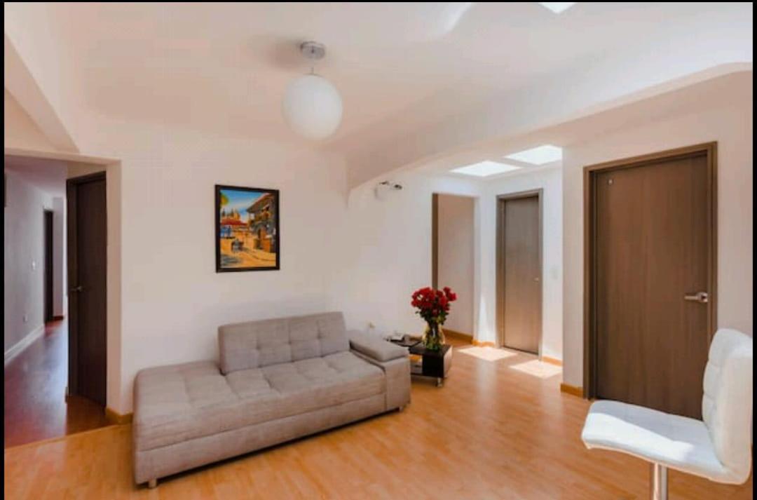 Hospedaje Sary House Bogota Buitenkant foto